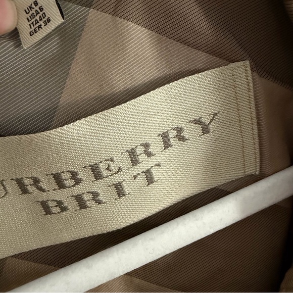 Burberry Tan Trench Coat with Striped Design - Picture 3 of 9